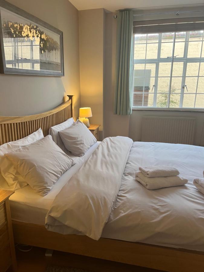 2 Bedroom Apartment Just Off Kings Road Londres Exterior foto